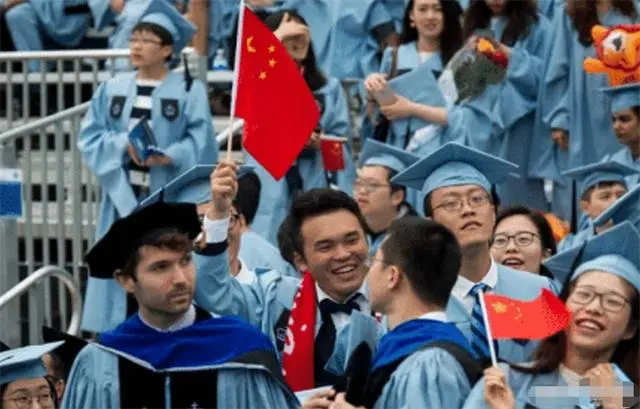 蓬佩奥再次改口，鼓励中国留学生到美国