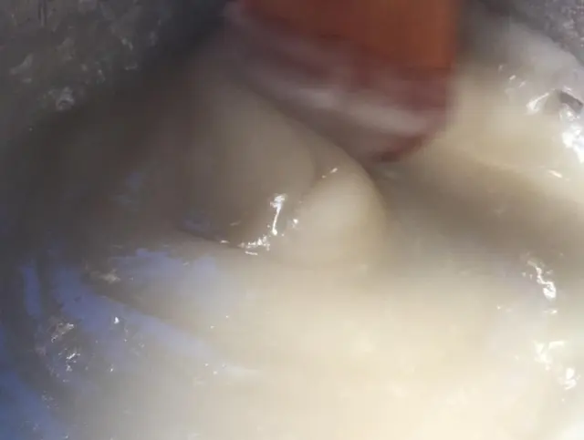 夏天最馋的就是它，一人两碗不够吃，清凉爽滑又解暑，做法很简单