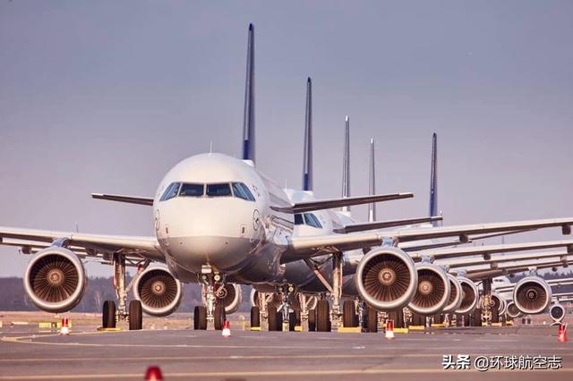 壮观世界各地机场停满飞机