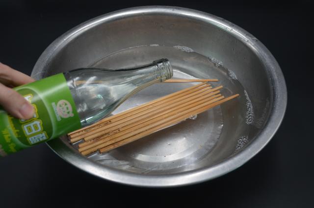 洗完的筷子，筷子头朝下还是朝上？好多家庭弄错了，快些叮嘱家人