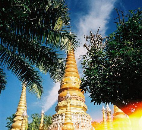 游走在这11个边境小城，无需签证看遍异国风情，你去过几个？