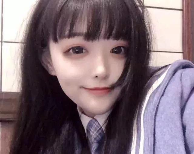女生“我要洗澡”，笨蛋才说“去吧”，高情商男友都“这么”回答