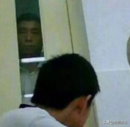 那些年冒死“偷拍”的老师丑照，直到毕业才敢发出来，太好笑了